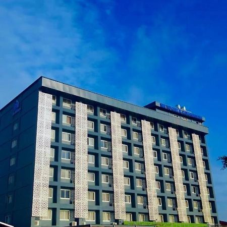 Sm Tower Hotel And Convention Berau Tanjung Redep エクステリア 写真