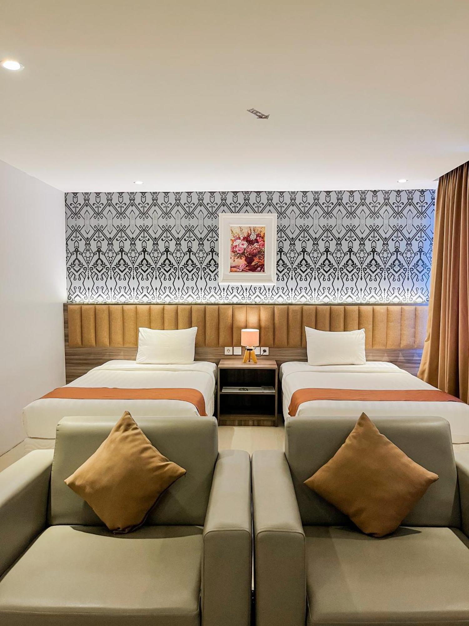 Sm Tower Hotel And Convention Berau Tanjung Redep エクステリア 写真
